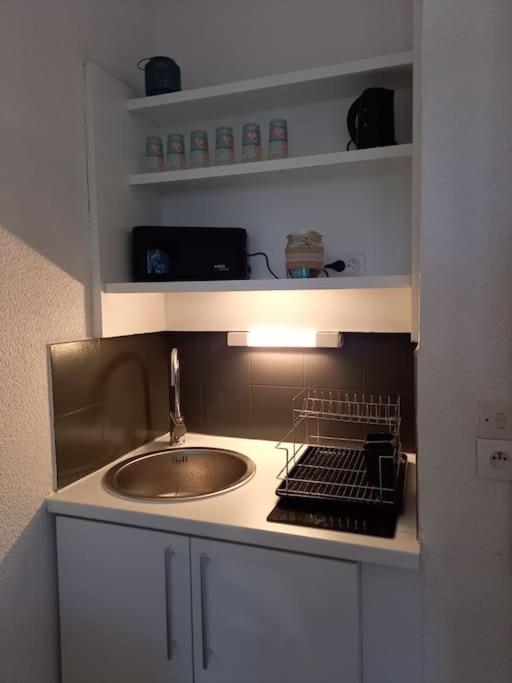 Location Dans Residence Calme, Proche Mer Cavalaire-sur-Mer Bagian luar foto