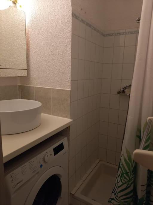 Location Dans Residence Calme, Proche Mer Cavalaire-sur-Mer Bagian luar foto